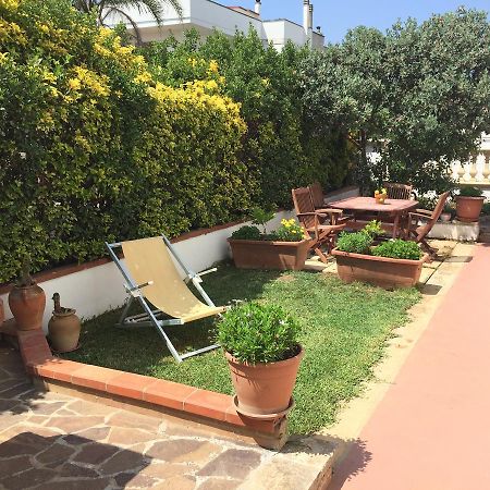 Casa Vacanza Zia Dani Castro  Exteriör bild